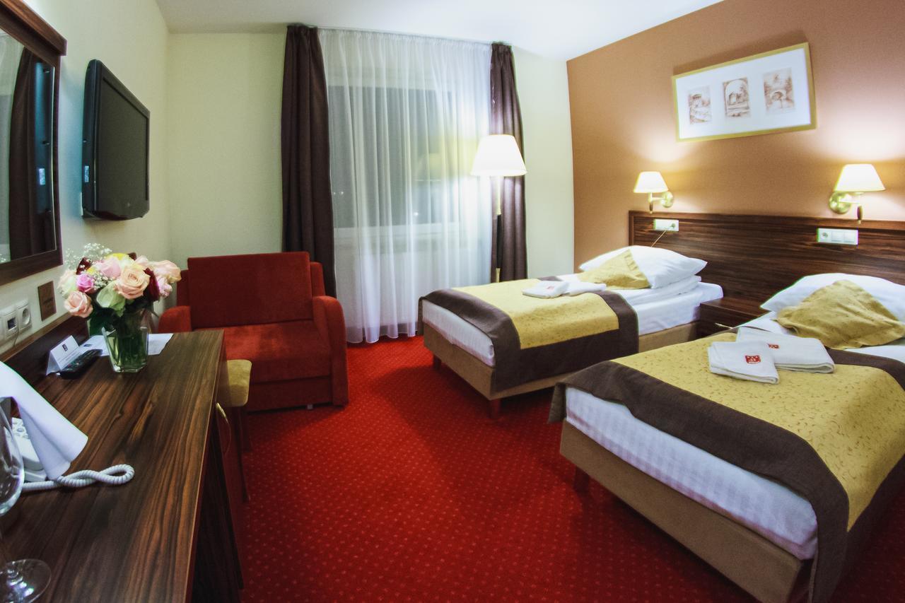 Hotel Pikul Puławy Exterior foto
