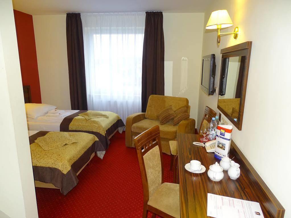 Hotel Pikul Puławy Exterior foto